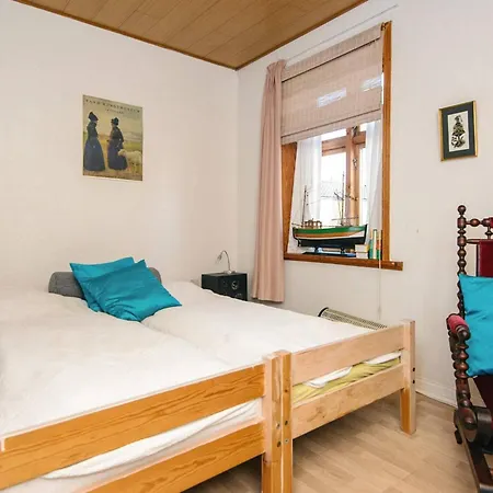 Captain House In